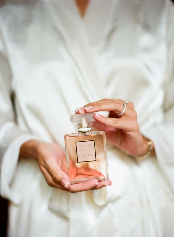 بهترین عطرها برای عروس خانم‌ها.jpg